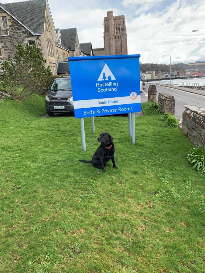 Oban Youth Hostel מראה חיצוני תמונה Hostel sign in Scotland
